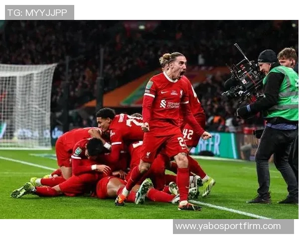 波罗坚决捍卫队友尊严表达对热刺球迷的深厚情感