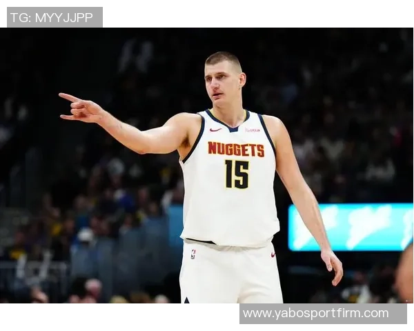 约基奇稳定发挥半场表现出色贡献13分5篮板5助攻助球队争胜